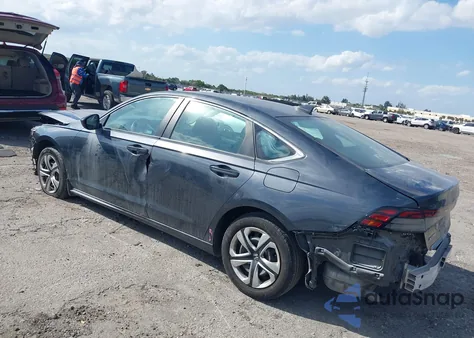 2023 Honda Accord Lx z USA, uszkodzony, nr VIN 1HGCY1F21PA052389